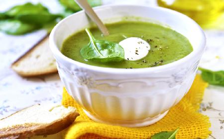 Zupa bazyliowa - przepis z menu beszamel